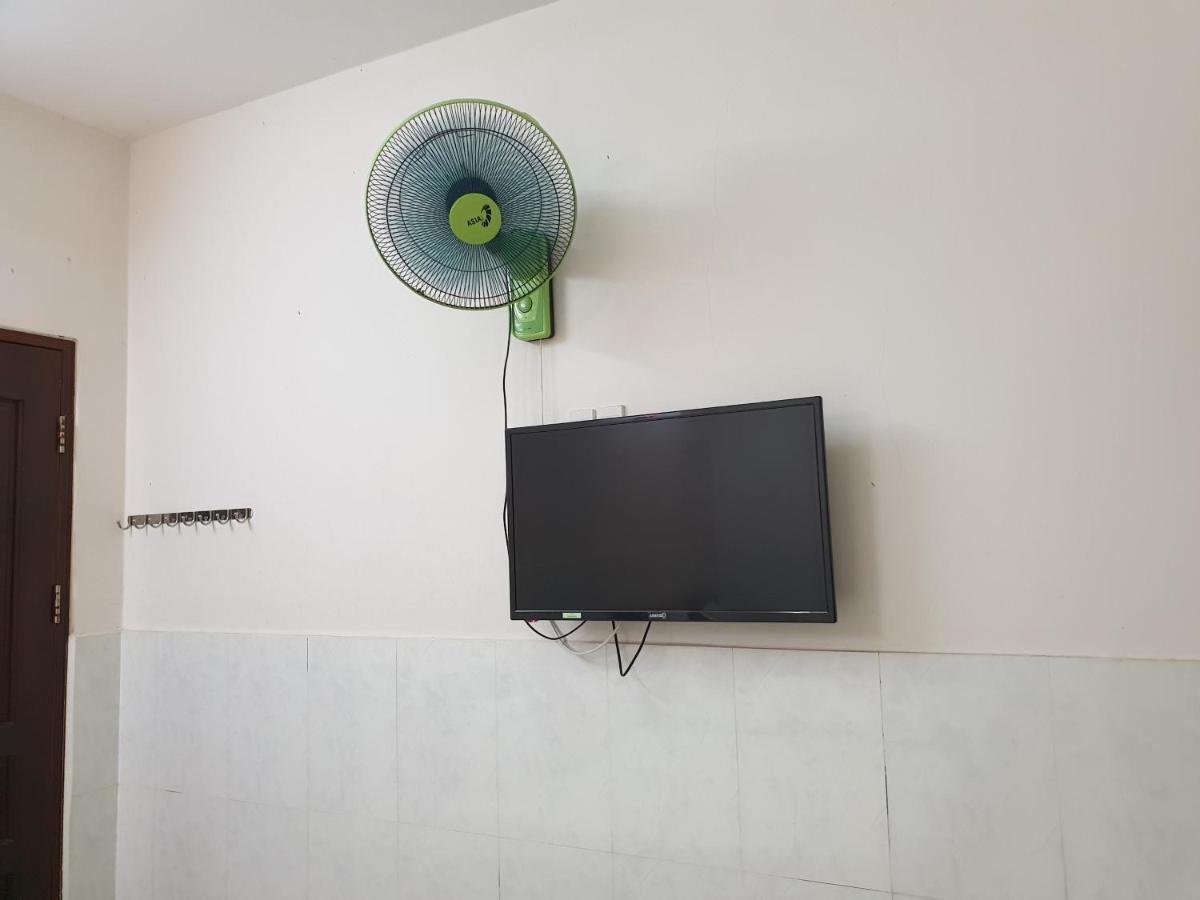 Bin Hom Motel Bien Hoa Esterno foto
