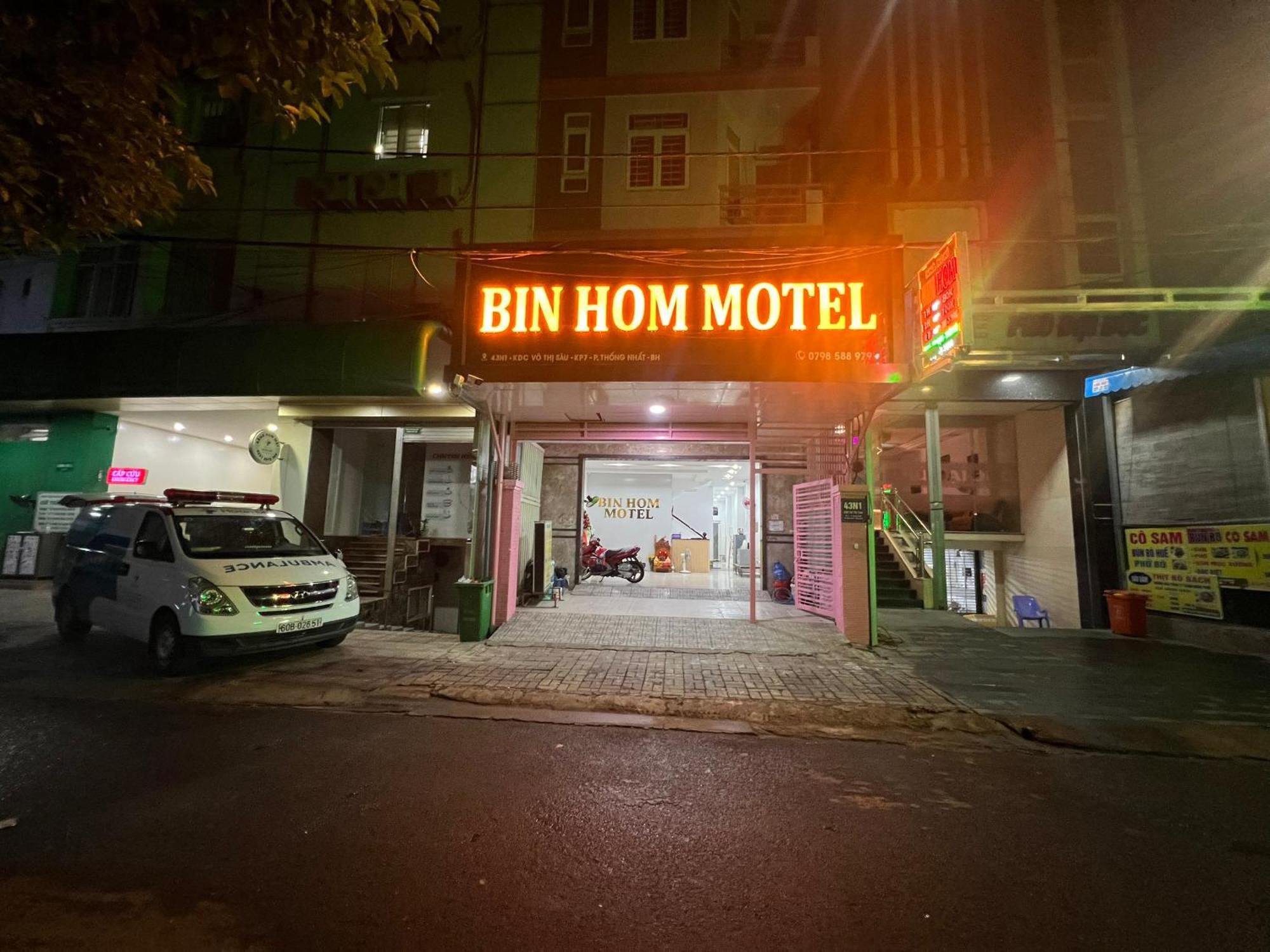 Bin Hom Motel Bien Hoa Esterno foto