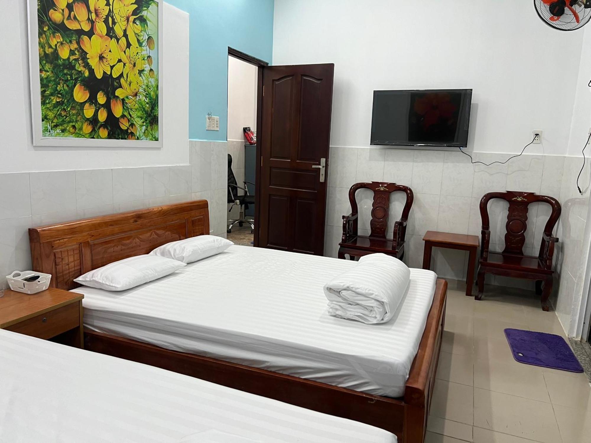 Bin Hom Motel Bien Hoa Esterno foto