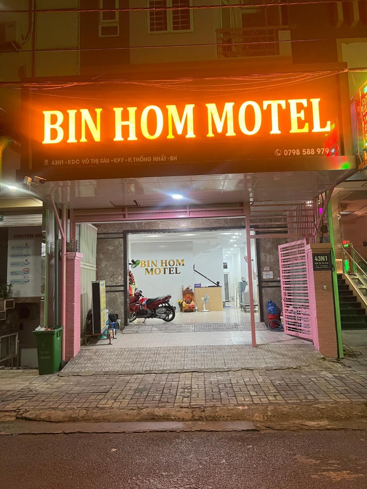 Bin Hom Motel Bien Hoa Esterno foto