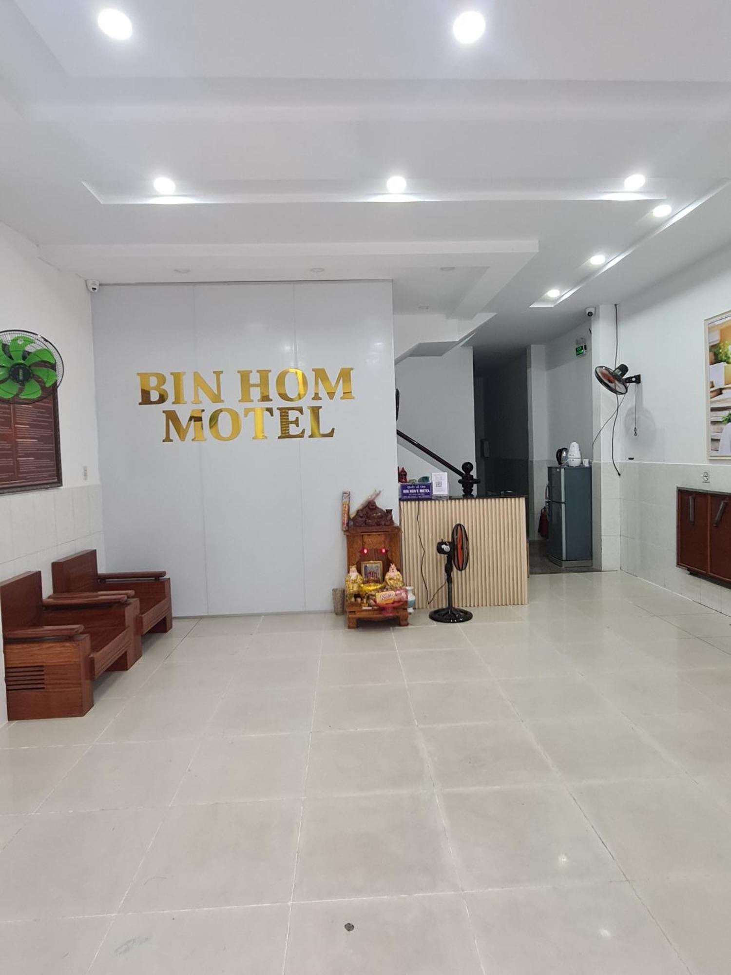 Bin Hom Motel Bien Hoa Esterno foto