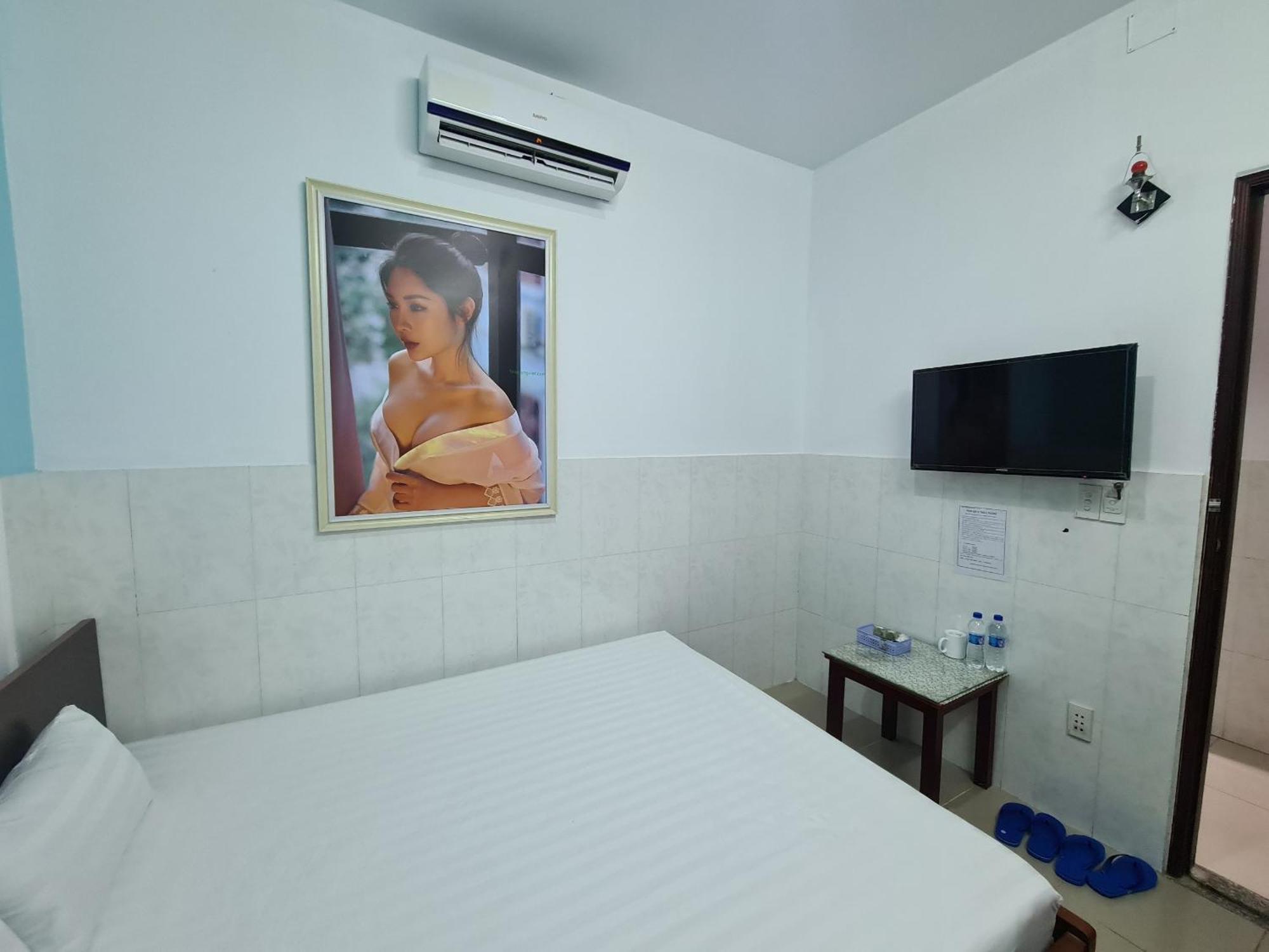 Bin Hom Motel Bien Hoa Esterno foto
