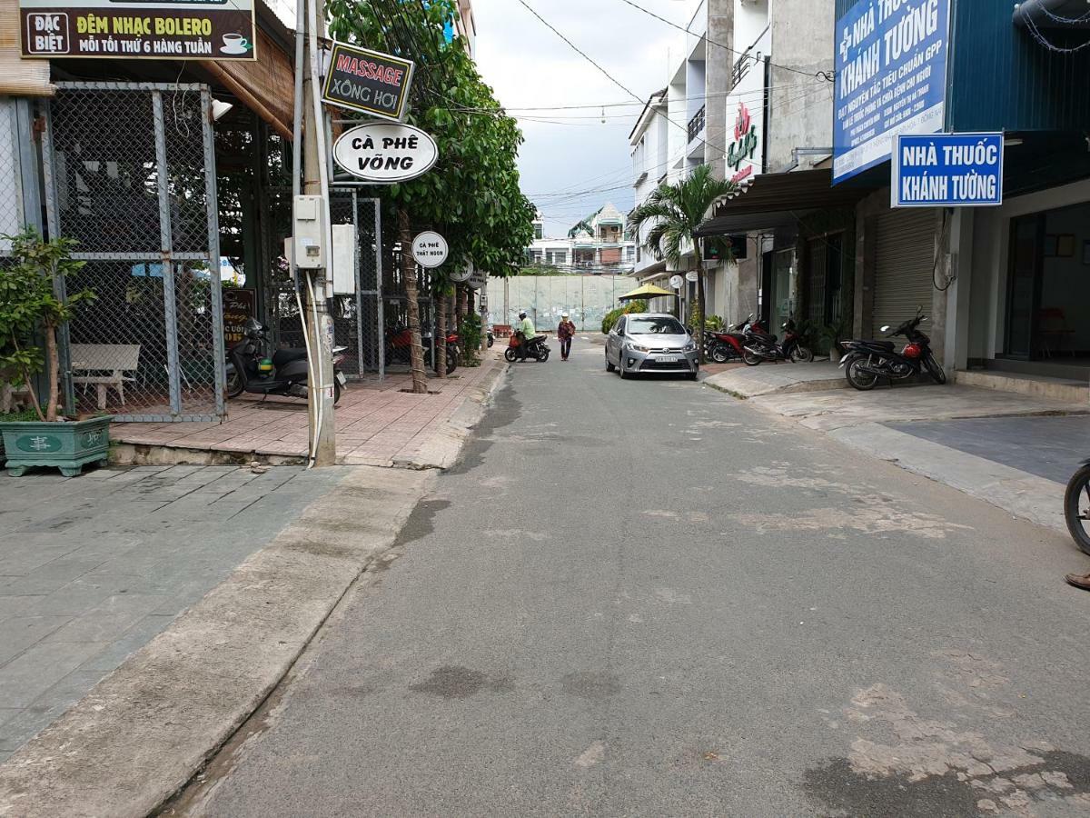 Bin Hom Motel Bien Hoa Esterno foto